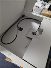 Apple Studio Display 2025購入 Amazon.com: Apple Studio Display - Standard Glass - Tilt